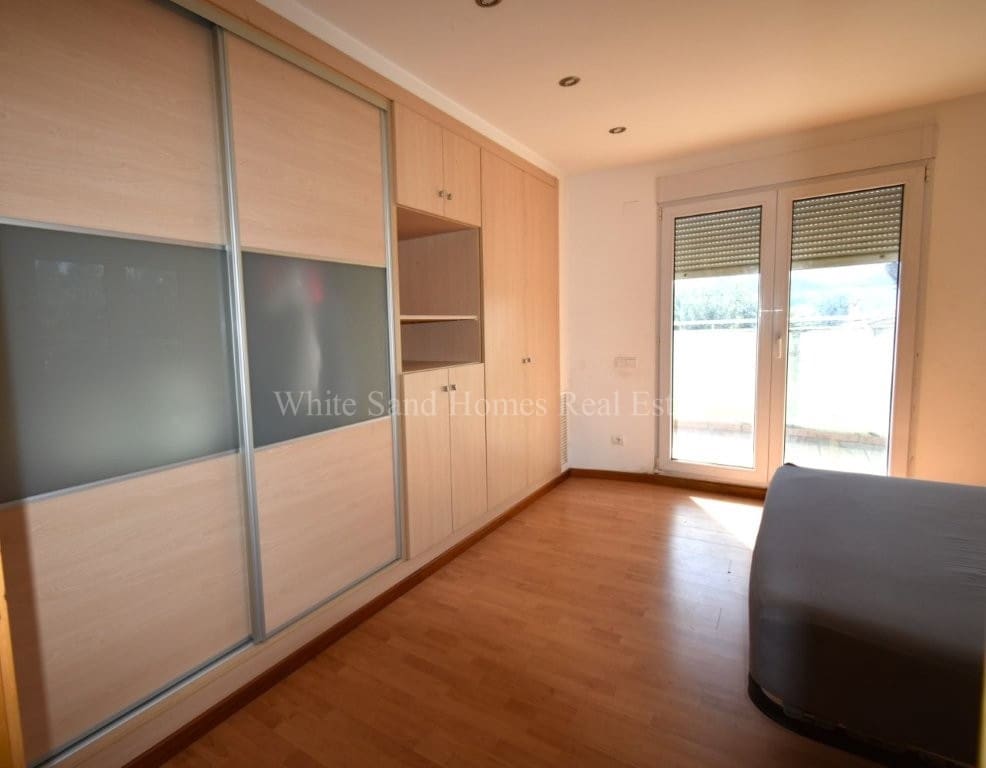 4 sypialnia Willa na sprzedaż w Palma de Gandia z basenem garażem - 339 000 € (Ref: 9679259)