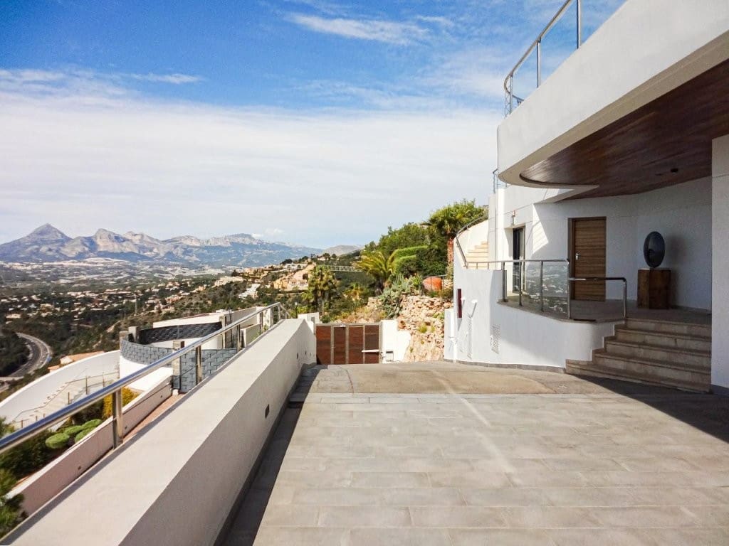 7 soveværelse Villa til salg i Altea med swimmingpool garage - € 2.850.000 (Ref: 9788865)