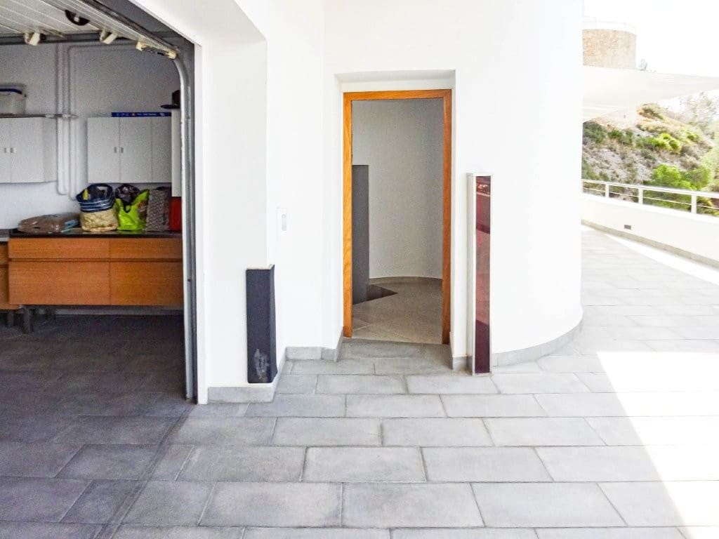 7 soveværelse Villa til salg i Altea med swimmingpool garage - € 2.850.000 (Ref: 9788865)