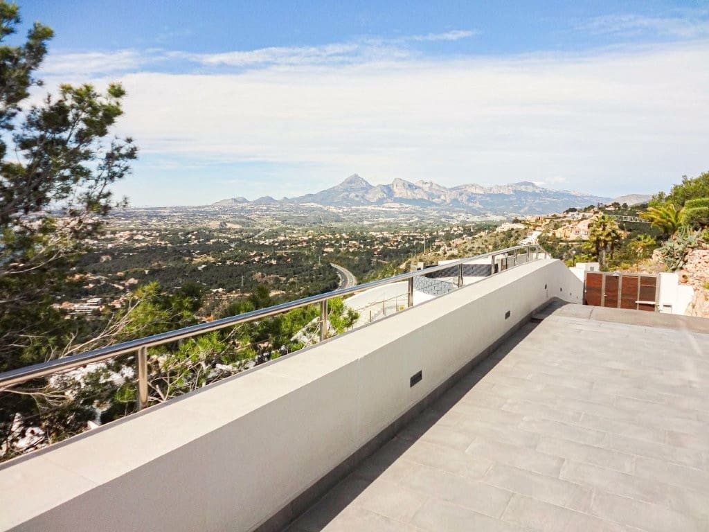 7 soveværelse Villa til salg i Altea med swimmingpool garage - € 2.850.000 (Ref: 9788865)
