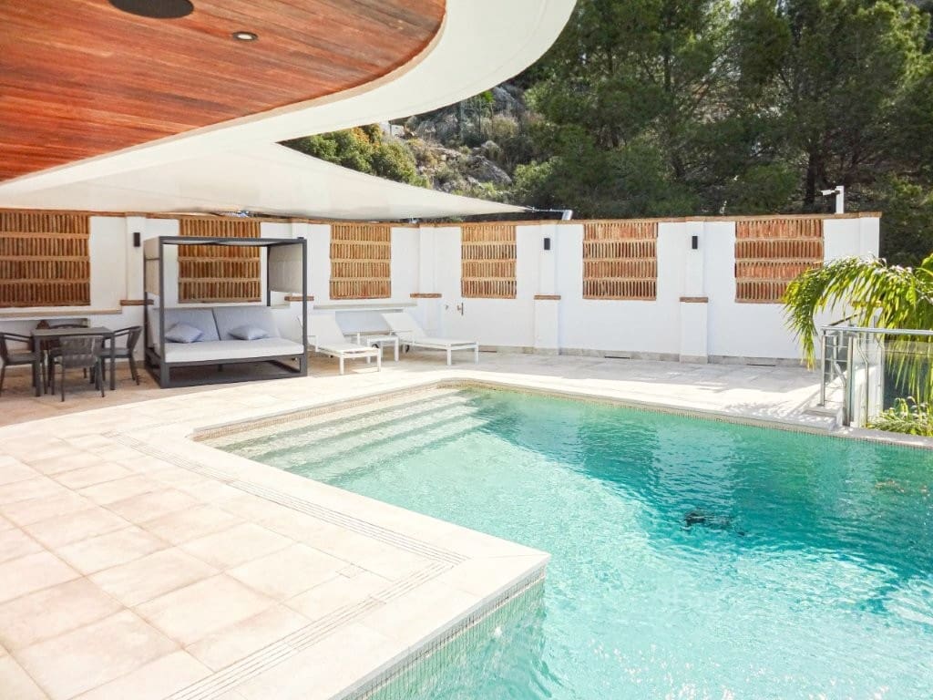 7 soveværelse Villa til salg i Altea med swimmingpool garage - € 2.850.000 (Ref: 9788865)
