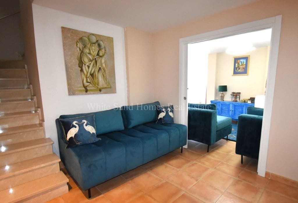 5 bedroom Townhouse for sale in Gandia with pool garage - € 470,000 (Ref: 9995343)