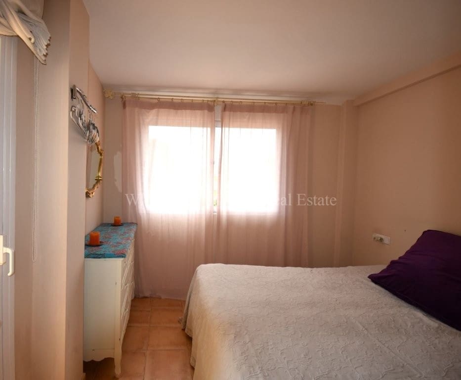5 bedroom Townhouse for sale in Gandia with pool garage - € 470,000 (Ref: 9995343)