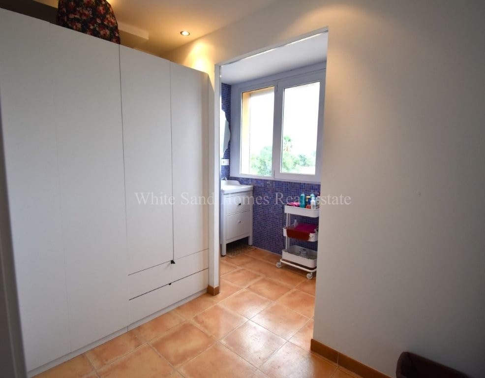 5 bedroom Townhouse for sale in Gandia with pool garage - € 470,000 (Ref: 9995343)