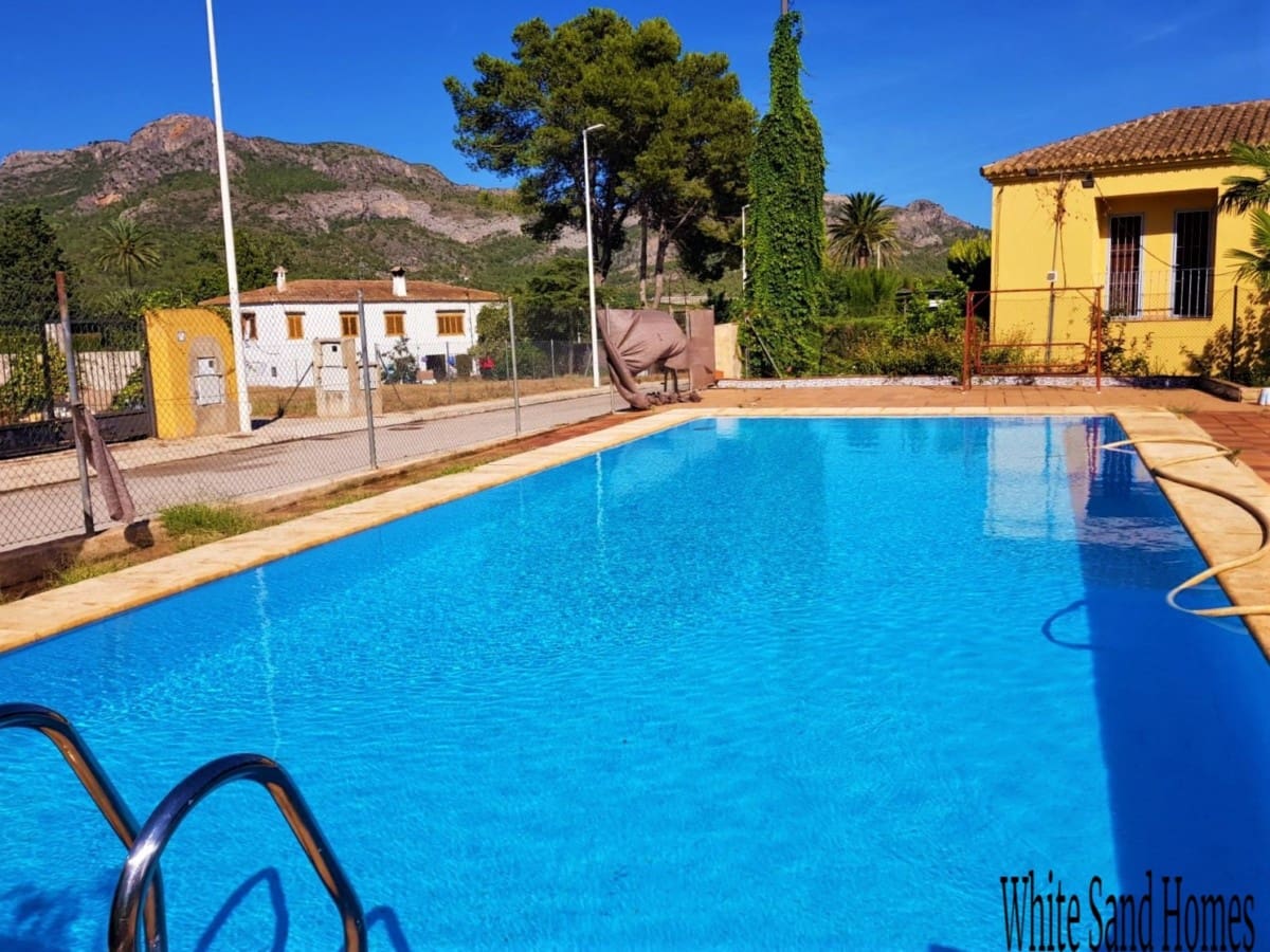 6 slaapkamer Finca/Landhuis te koop in Marchuquera met zwembad garage - € 299.999 (Ref: 9995354)