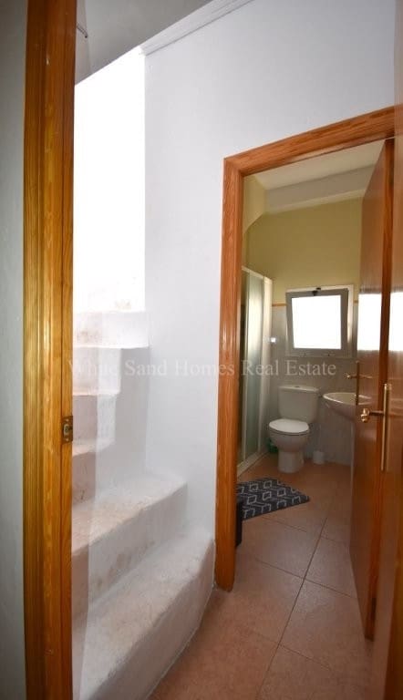 4 slaapkamer Huis te koop in Miramar - € 195.000 (Ref: 9995358)