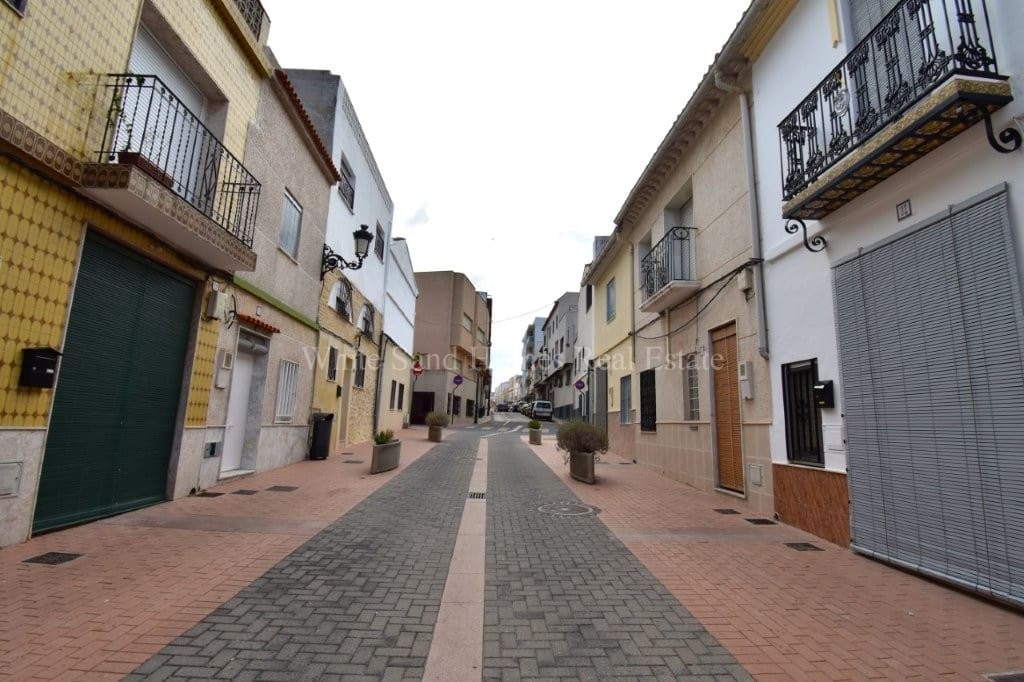 4 slaapkamer Huis te koop in Miramar - € 195.000 (Ref: 9995358)