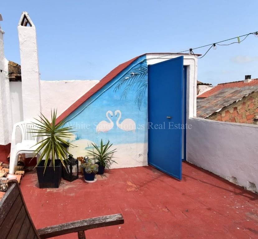 4 slaapkamer Huis te koop in Miramar - € 195.000 (Ref: 9995358)