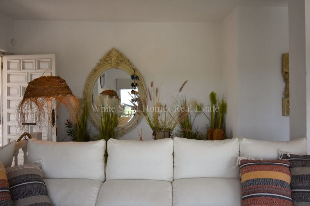 3 slaapkamer Finca/Landhuis te koop in Oliva met zwembad - € 299.999 (Ref: 9995365)