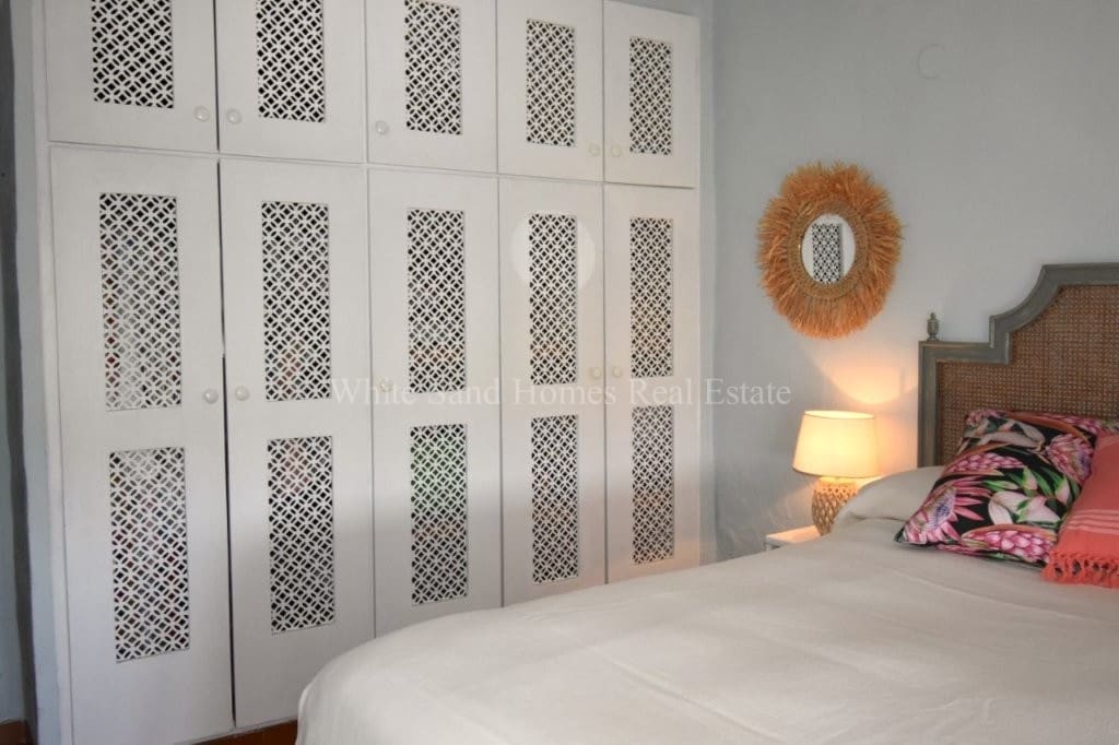 3 slaapkamer Finca/Landhuis te koop in Oliva met zwembad - € 299.999 (Ref: 9995365)