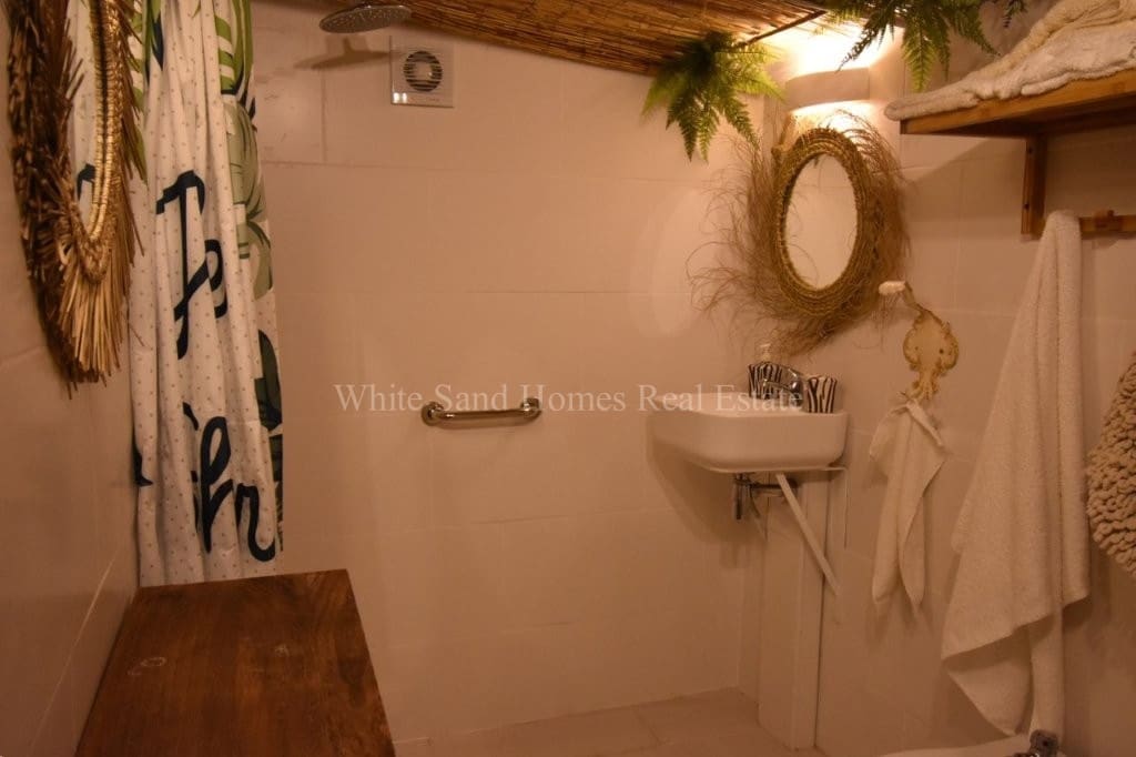 3 slaapkamer Finca/Landhuis te koop in Oliva met zwembad - € 299.999 (Ref: 9995365)
