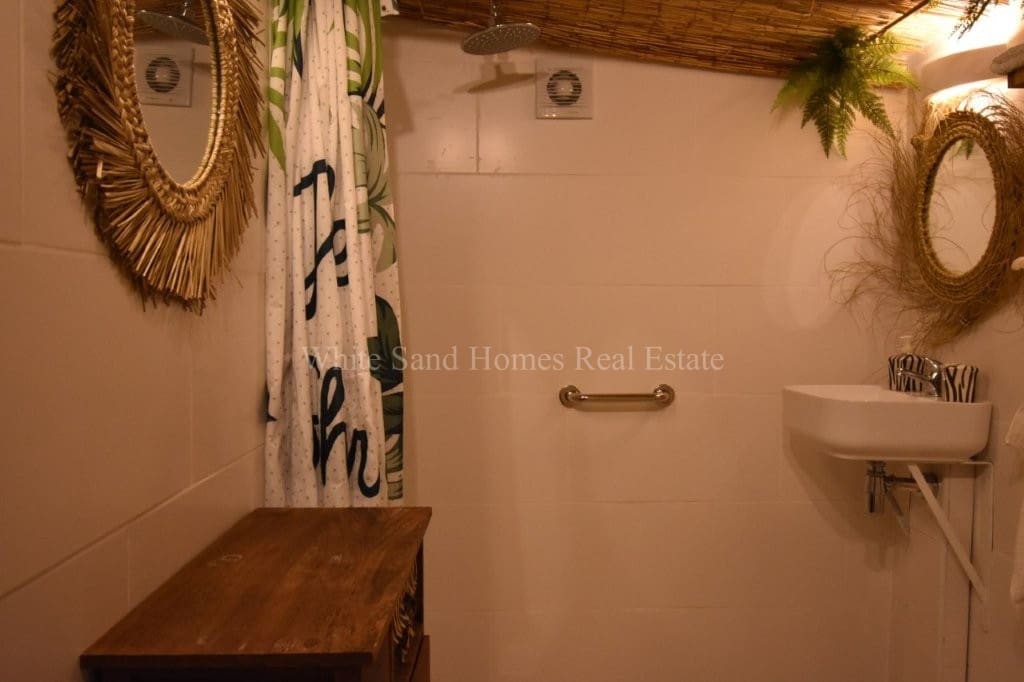 3 slaapkamer Finca/Landhuis te koop in Oliva met zwembad - € 299.999 (Ref: 9995365)