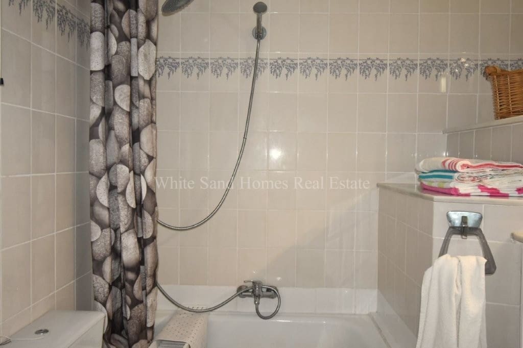 3 slaapkamer Finca/Landhuis te koop in Oliva met zwembad - € 299.999 (Ref: 9995365)