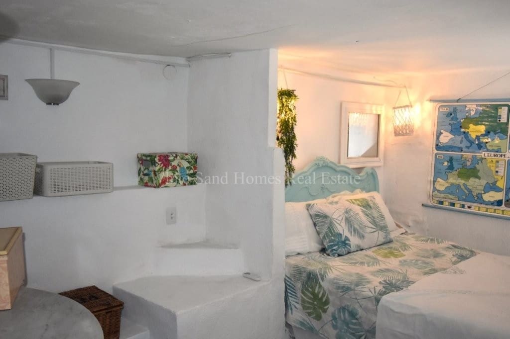 3 slaapkamer Finca/Landhuis te koop in Oliva met zwembad - € 299.999 (Ref: 9995365)