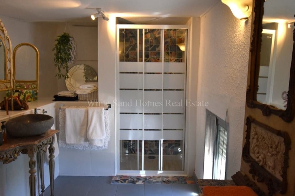 3 slaapkamer Finca/Landhuis te koop in Oliva met zwembad - € 299.999 (Ref: 9995365)