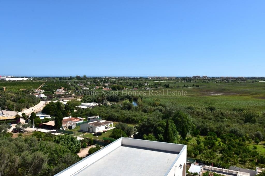 3 slaapkamer Finca/Landhuis te koop in Oliva met zwembad - € 299.999 (Ref: 9995365)