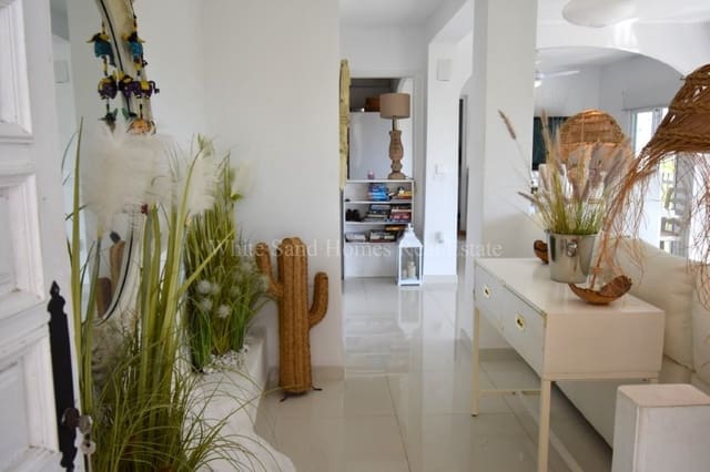 3 slaapkamer Finca/Landhuis te koop in Oliva met zwembad - € 299.999 (Ref: 9995365)