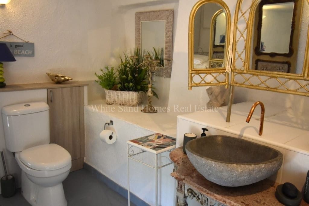 3 slaapkamer Finca/Landhuis te koop in Oliva met zwembad - € 299.999 (Ref: 9995365)