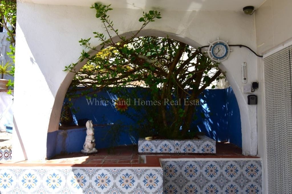 3 slaapkamer Finca/Landhuis te koop in Oliva met zwembad - € 299.999 (Ref: 9995365)