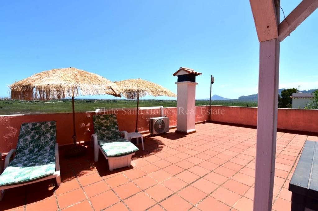 3 slaapkamer Finca/Landhuis te koop in Oliva met zwembad - € 299.999 (Ref: 9995365)