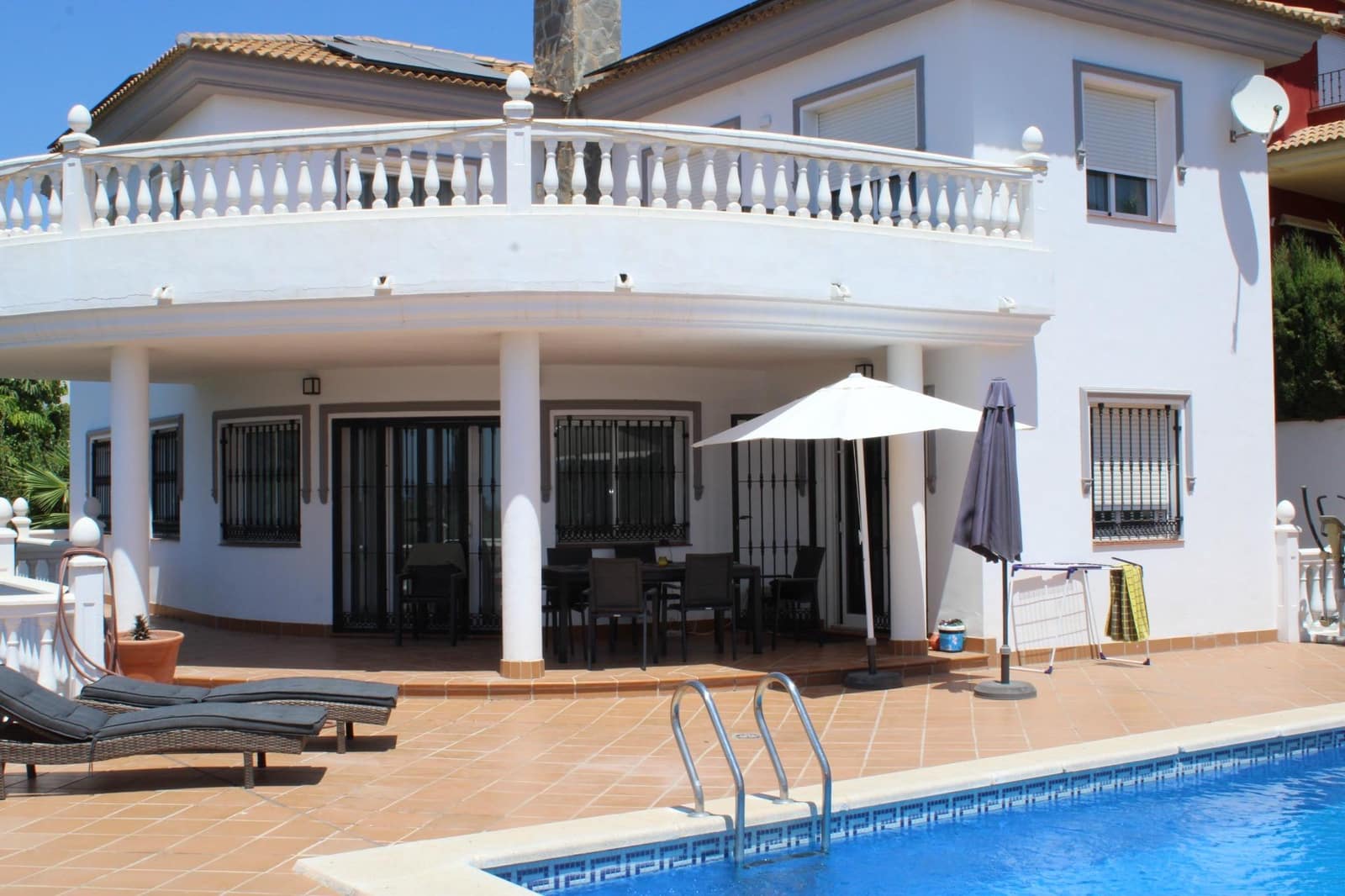 7 soveværelse Villa til salg i Mijas med swimmingpool garage - € 1.125.000 (Ref: 10015702)
