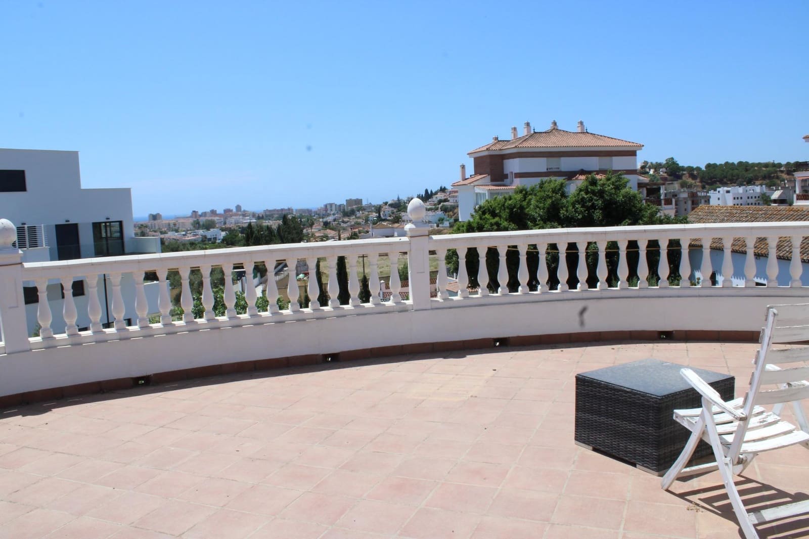 7 soveværelse Villa til salg i Mijas med swimmingpool garage - € 1.125.000 (Ref: 10015702)