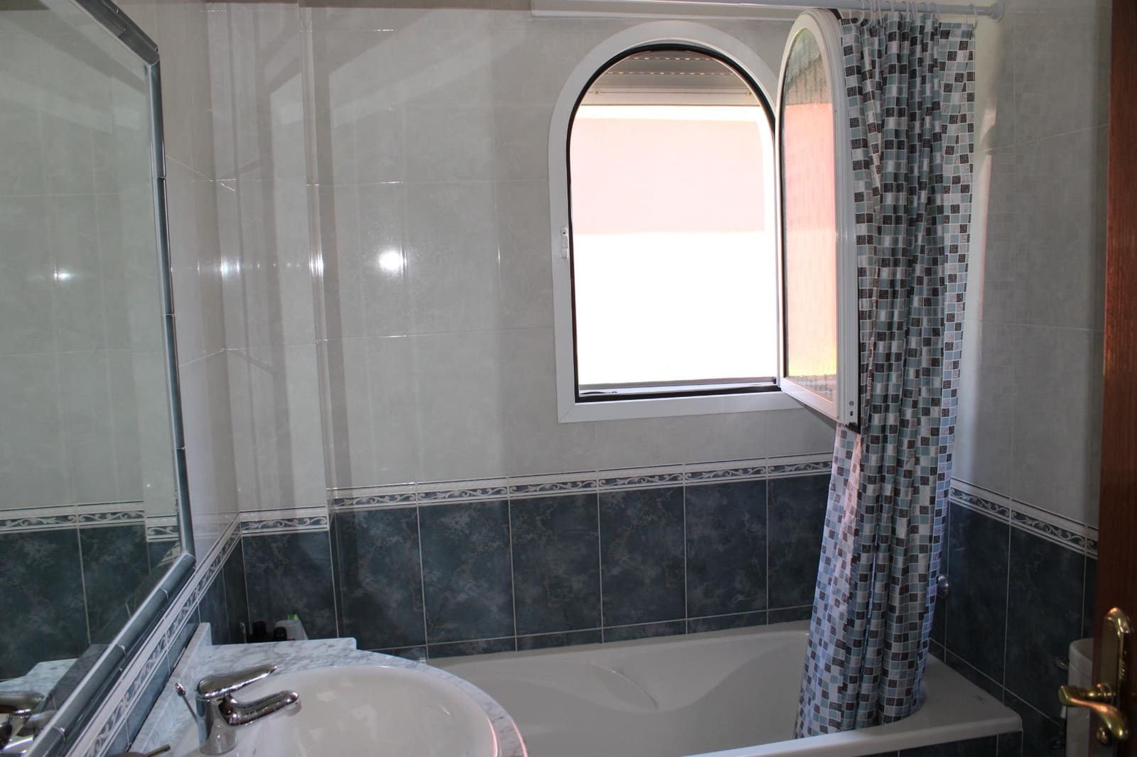 7 soveværelse Villa til salg i Mijas med swimmingpool garage - € 1.125.000 (Ref: 10015702)