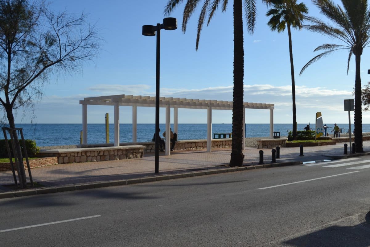 2 slaapkamer Appartement te huur in Fuengirola met garage - € 1.450 (Ref: 3995346)