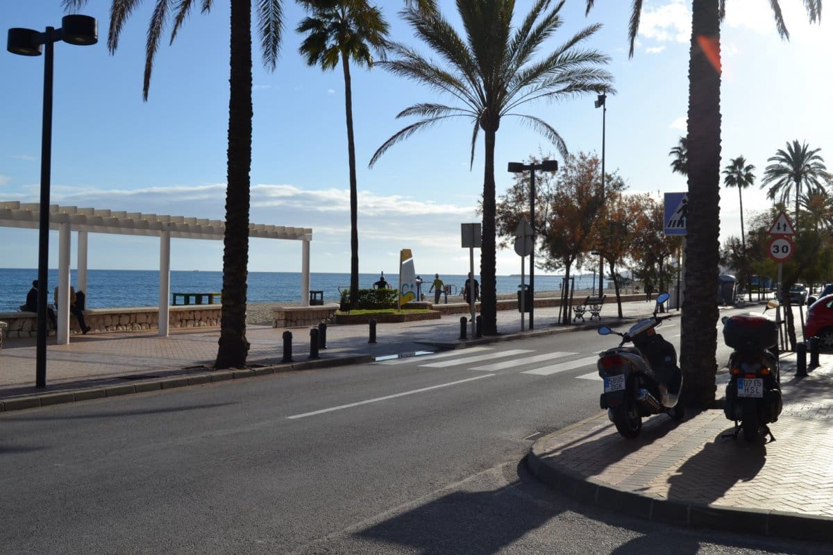 2 slaapkamer Appartement te huur in Fuengirola met garage - € 1.450 (Ref: 3995346)