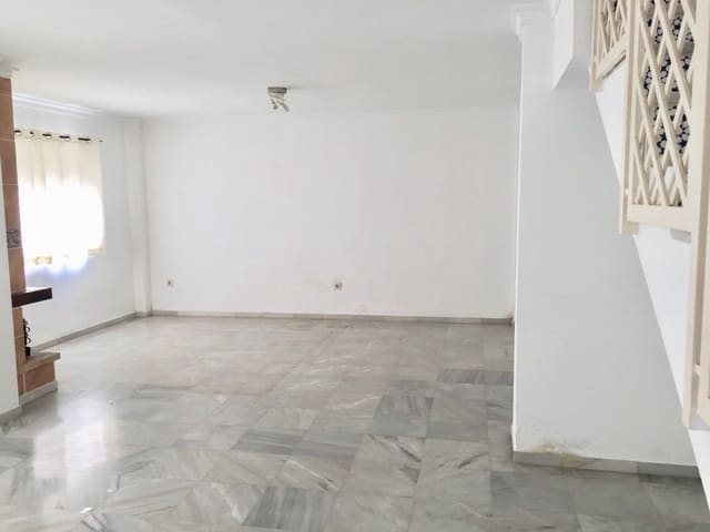 3 makuuhuone Rivitalo vuokrattavana paikassa Fuengirola mukana uima-altaan - 1 600 € (Ref: 4300298)