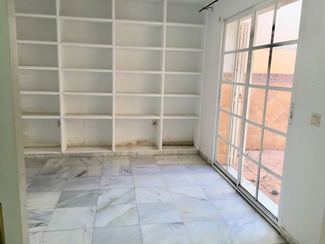 3 makuuhuone Rivitalo vuokrattavana paikassa Fuengirola mukana uima-altaan - 1 600 € (Ref: 4300298)