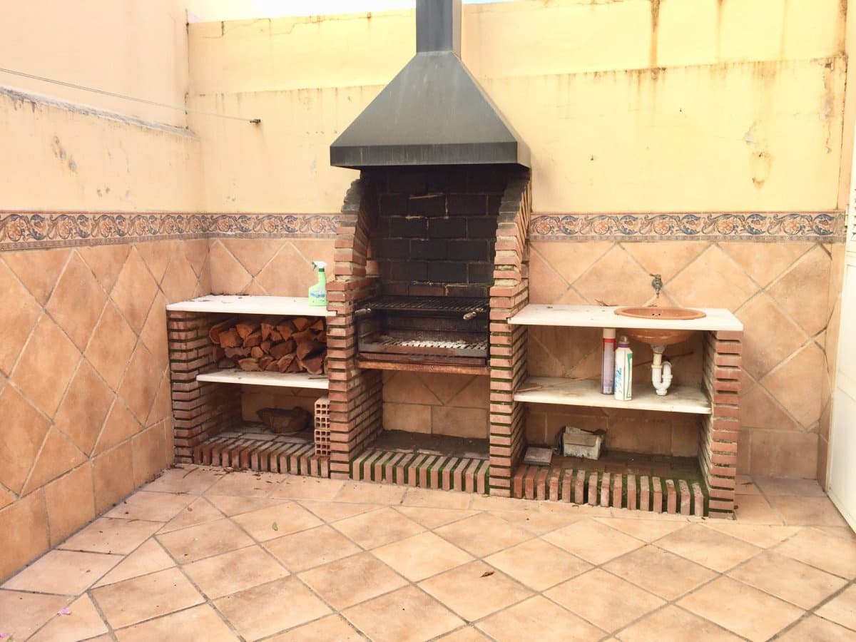 3 soveværelse Rækkehus til leje i Fuengirola med swimmingpool - € 1.600 (Ref: 4300298)