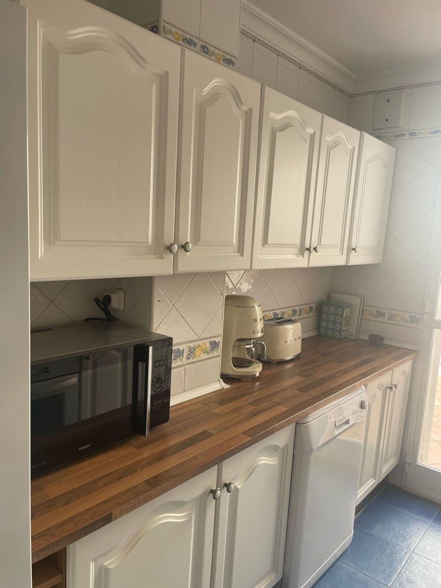 3 soveværelse Rækkehus til leje i Fuengirola med swimmingpool - € 1.600 (Ref: 4300298)