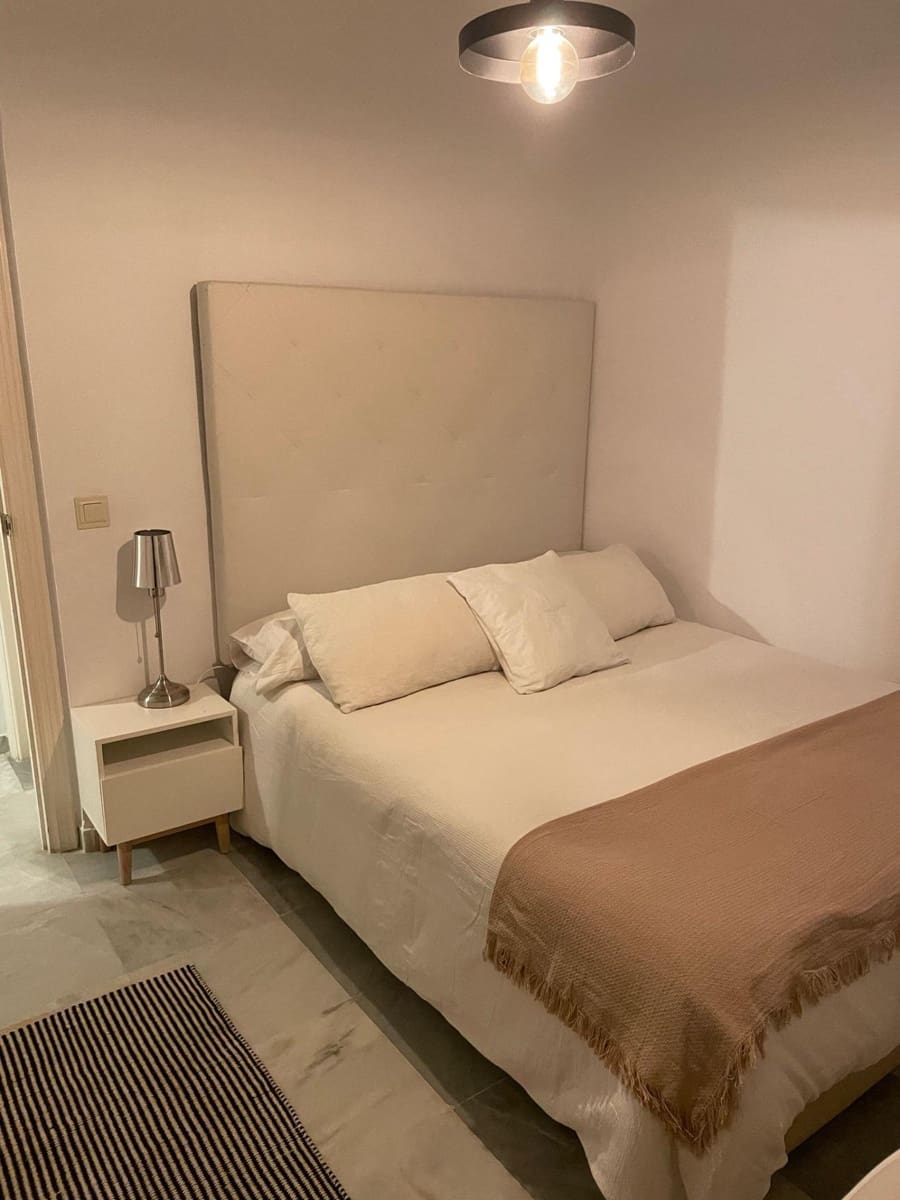 3 soveværelse Rækkehus til leje i Fuengirola med swimmingpool - € 1.600 (Ref: 4300298)