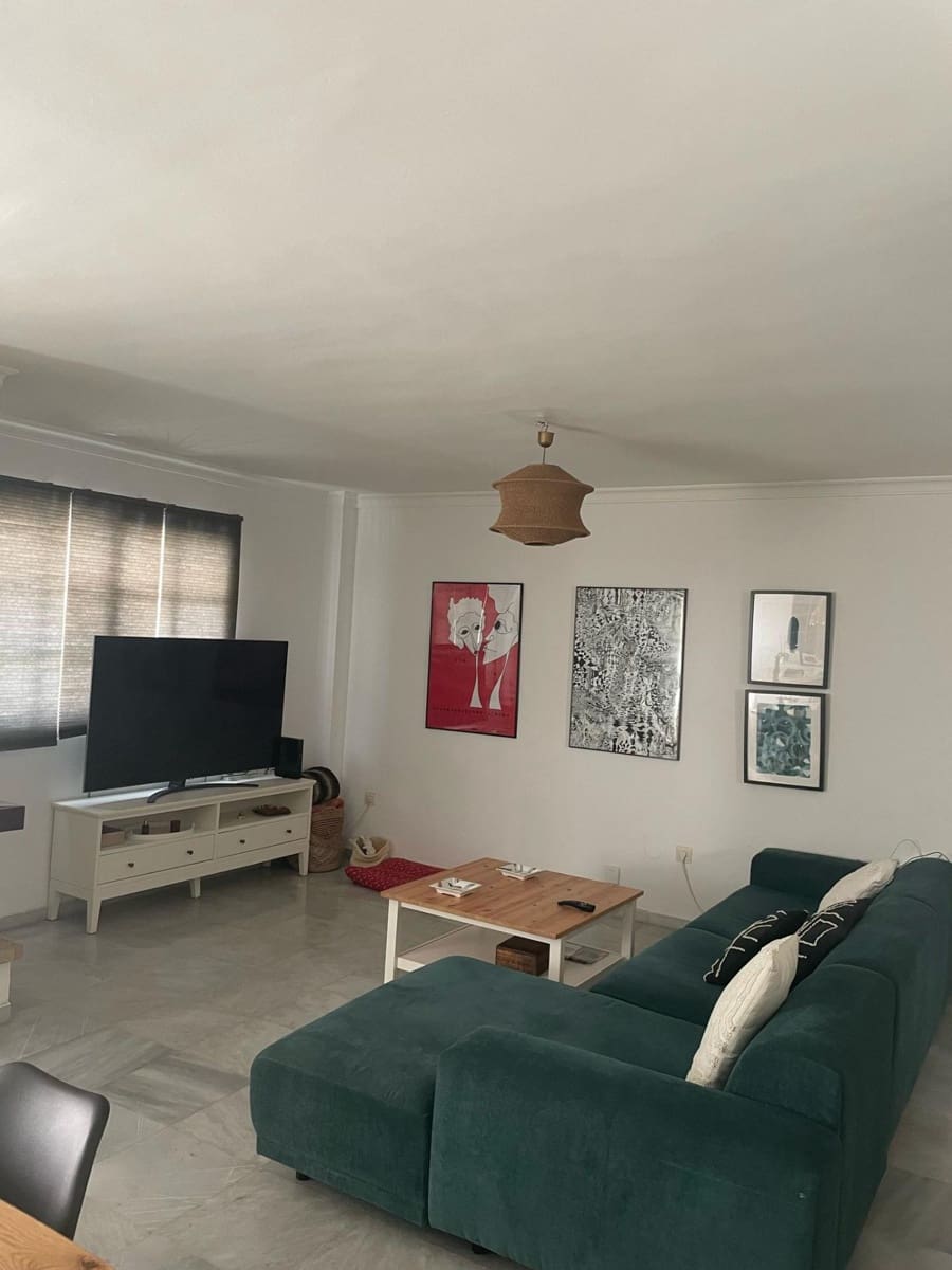 3 soveværelse Rækkehus til leje i Fuengirola med swimmingpool - € 1.600 (Ref: 4300298)