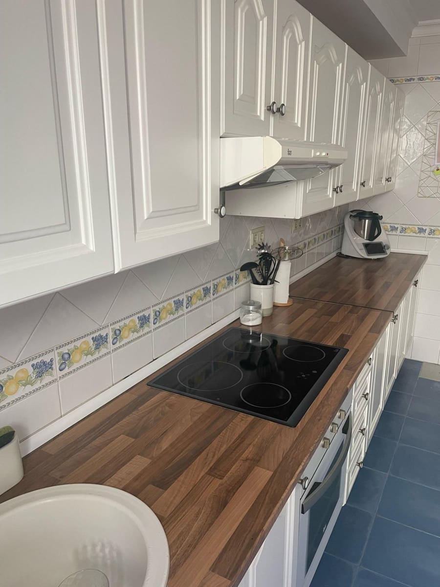 3 soveværelse Rækkehus til leje i Fuengirola med swimmingpool - € 1.600 (Ref: 4300298)