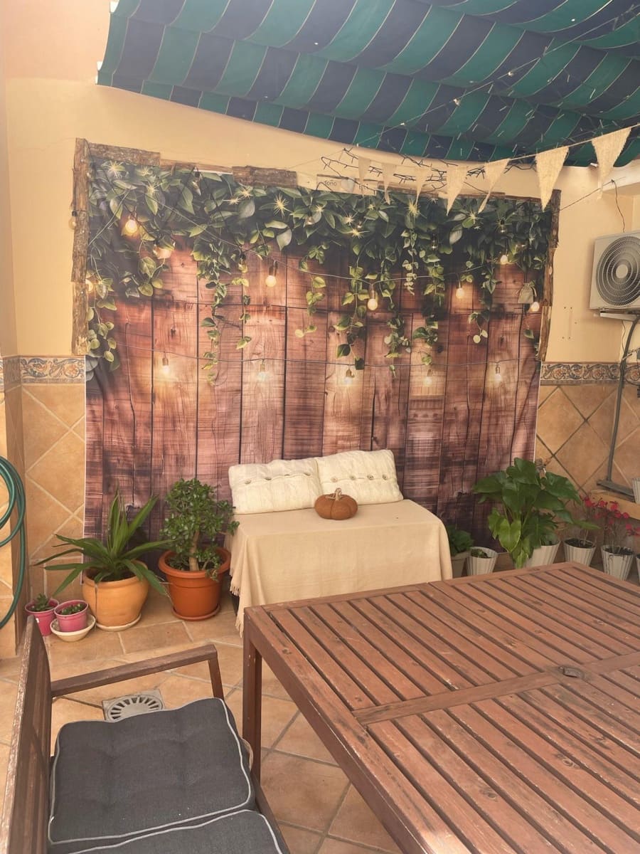 3 soveværelse Rækkehus til leje i Fuengirola med swimmingpool - € 1.600 (Ref: 4300298)