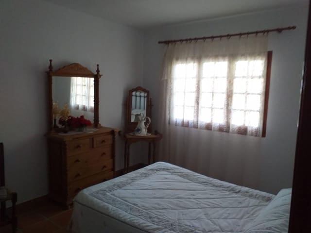 3 soveværelse Finca/Landehus til salg i Yunquera med swimmingpool - € 215.000 (Ref: 4569432)