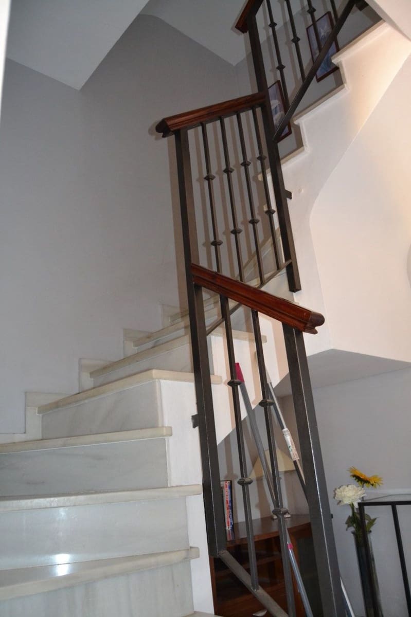 3 soveværelse Rækkehus til leje i Fuengirola med swimmingpool - € 1.850 (Ref: 6650282)