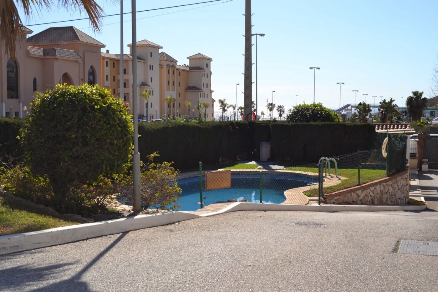 3 soveværelse Rækkehus til leje i Fuengirola med swimmingpool - € 1.850 (Ref: 6650282)