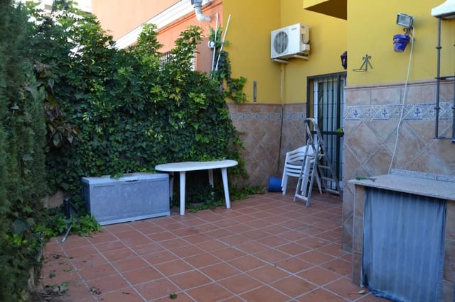 3 sypialnia Dom szeregowy do wynajęcia w Fuengirola z basenem - 1 850 € (Ref: 6650282)