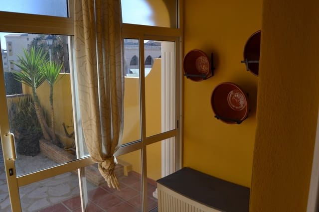 3 sypialnia Dom szeregowy do wynajęcia w Fuengirola z basenem - 1 850 € (Ref: 6650282)