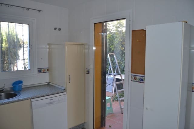 3 sypialnia Dom szeregowy do wynajęcia w Fuengirola z basenem - 1 850 € (Ref: 6650282)