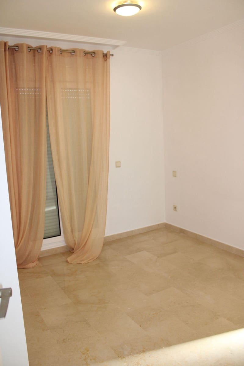 3 chambre Penthouse à vendre à Mijas Golf avec piscine garage - 320 000 € (Ref: 9243171)