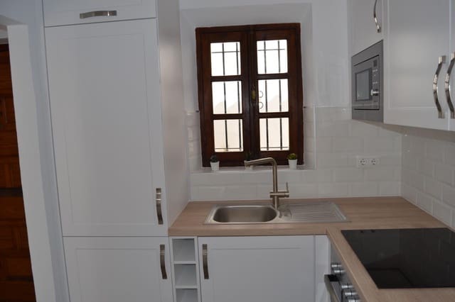 2 makuuhuone Rivitalo vuokrattavana paikassa Centro ciudad, Fuengirola - 1 300 € (Ref: 9450373)