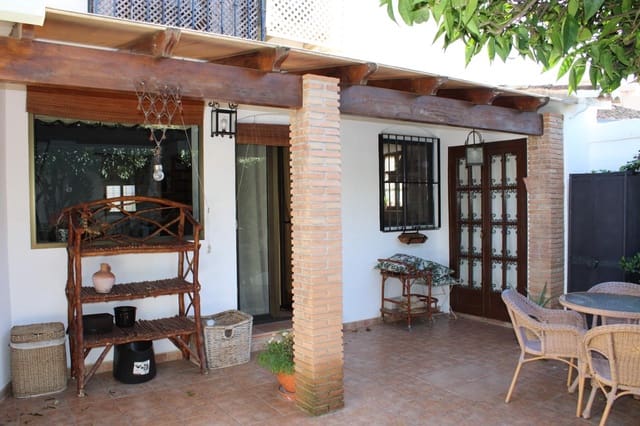 Adosado de 2 habitaciones en Fuengirola en alquiler - 1.650 € (Ref: 9474284)