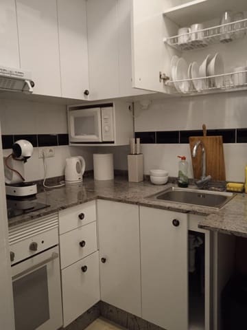 3 soveværelse Lejlighed til leje i Fuengirola - € 1.200 (Ref: 9748160)