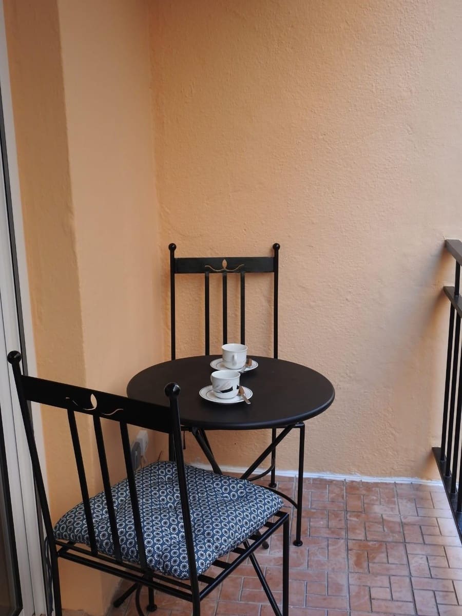 3 bedroom Apartment for rent in Fuengirola - € 1,200 (Ref: 9748160)