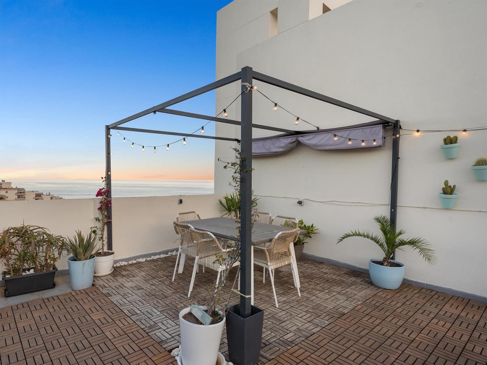 2 soveværelse Penthouse til salg i Torrequebrada med swimmingpool garage - € 399.000 (Ref: 9948062)