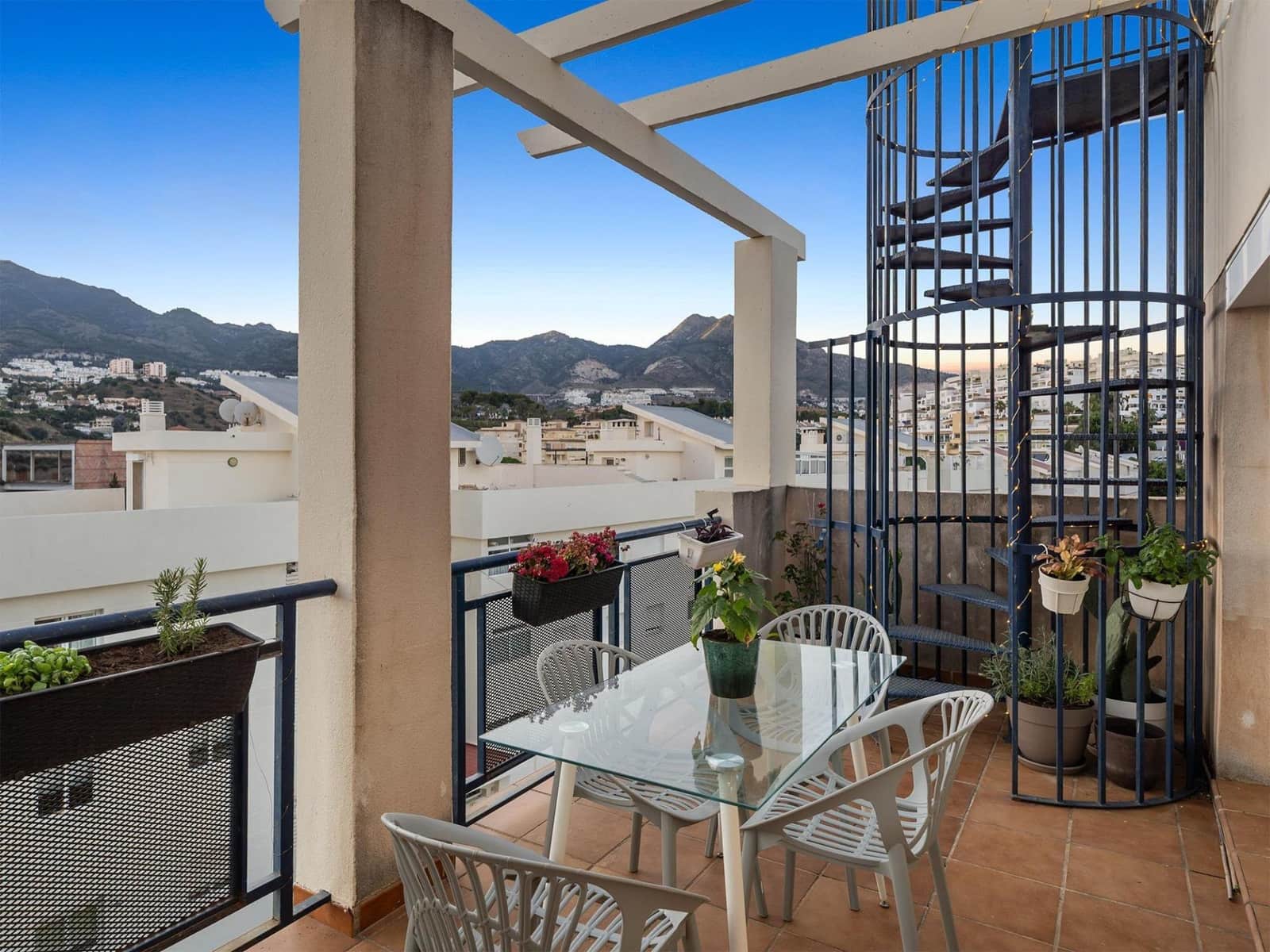 2 soveværelse Penthouse til salg i Torrequebrada med swimmingpool garage - € 399.000 (Ref: 9948062)